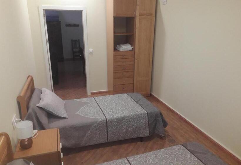 Apartamento 1 Dormitório, Hostal Restaurante Milenium