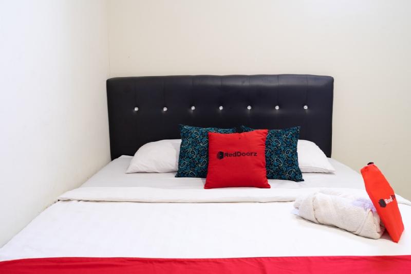 家庭间, Reddoorz Near Setrasari Mall 4