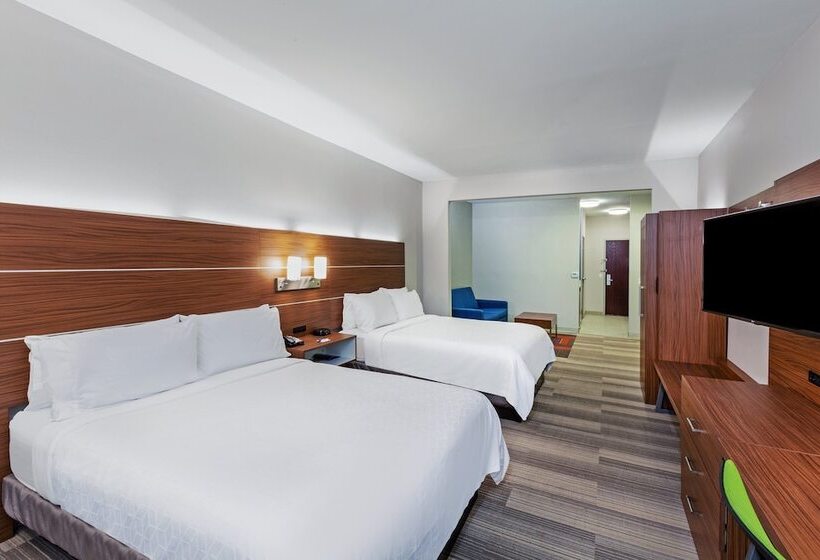 Люкс Адаптированный для Инвалидов, Holiday Inn Express Hotel & Suites Orange By Ihg