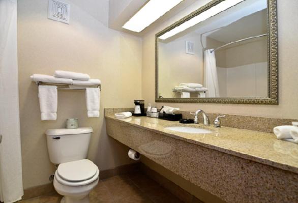 غرفه قياسيه سريرين مزدوجين, Baymont By Wyndham Madisonville