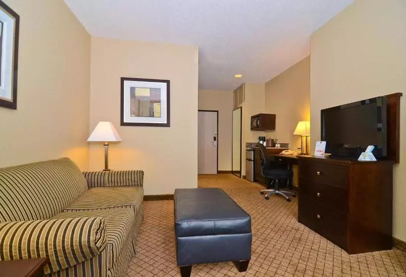 キングサイズベッドのスイートルーム, Best Western Macomb Inn