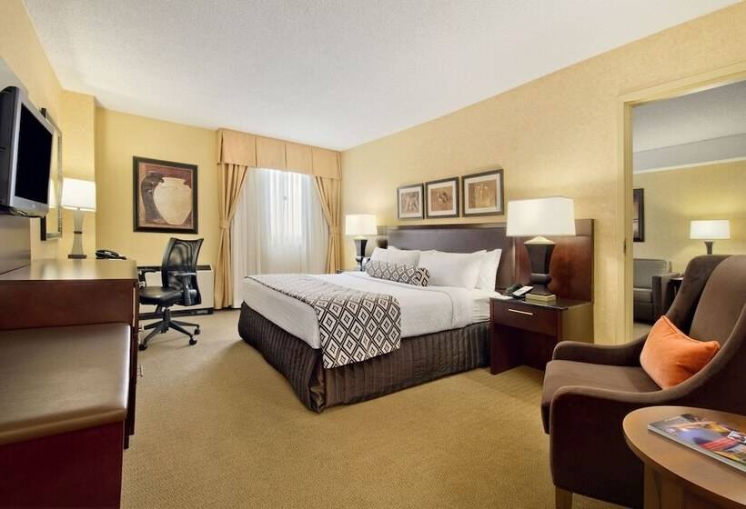 جناح, Crowne Plaza Denver International Airport, An Ihg