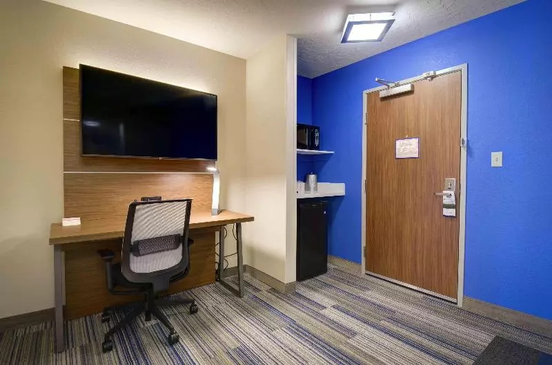 キングサイズベッドのスタンダードルーム, Holiday Inn Express & Suites North Platte, An Ihg