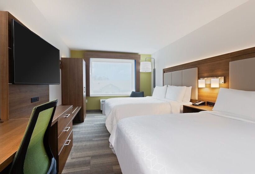 带2个双人床的标准工作室, Holiday Inn Express Cruise Airport, An Ihg