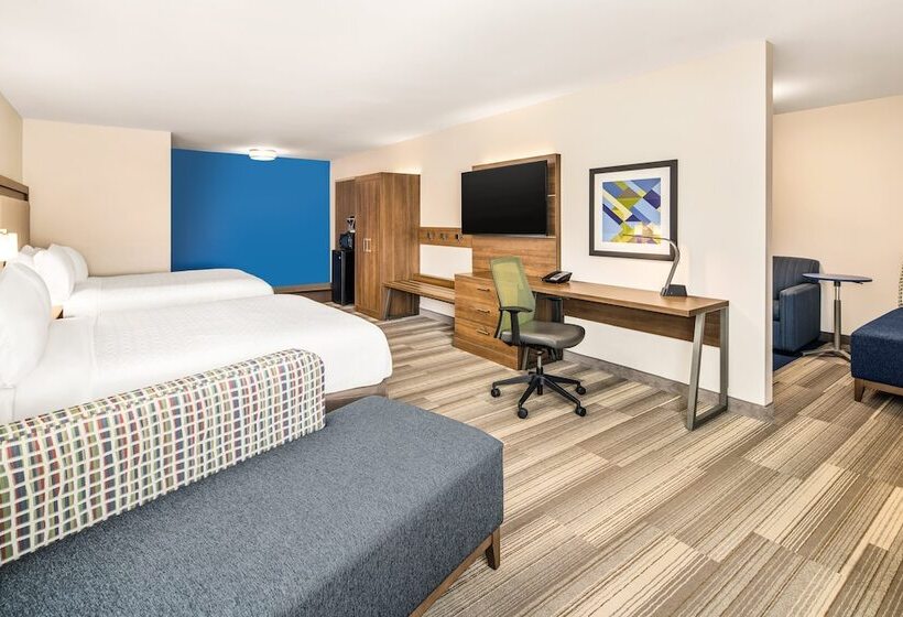 带2个双人床的标准工作室, Holiday Inn Express Cruise Airport, An Ihg