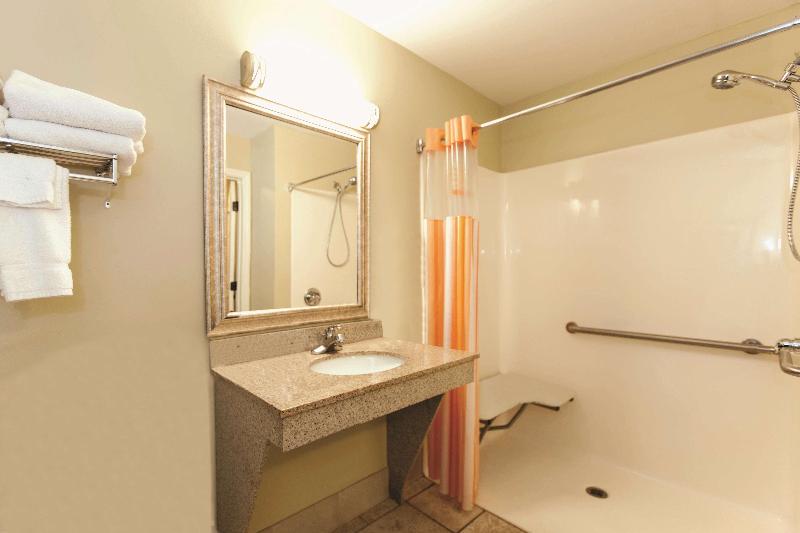 غرفة قياسية سرير كينج, Holiday Inn Express La Junta, An Ihg