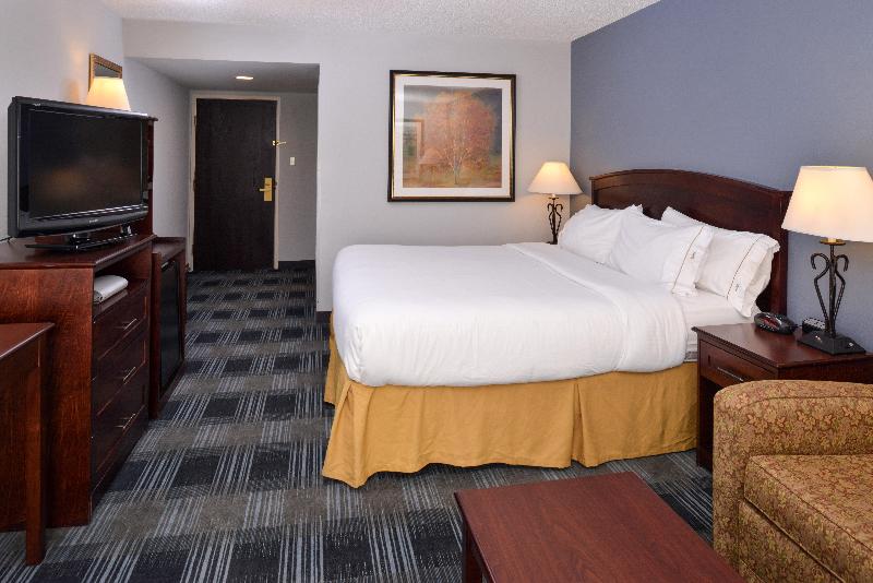 غرفة قياسية سرير كينج لذوى الإحتياجات الخاصة, Holiday Inn Express La Junta, An Ihg