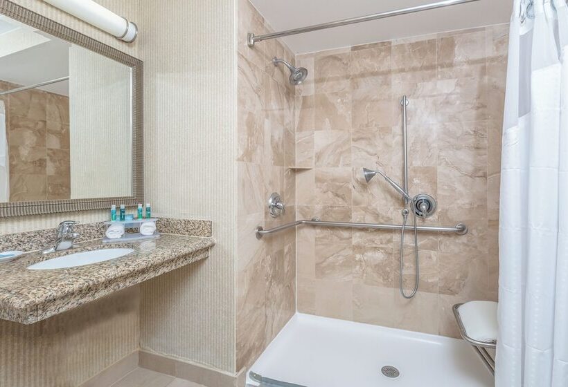 带2个双人床的标准工作室, Holiday Inn Express San Diego   Sea World Area, An Ihg
