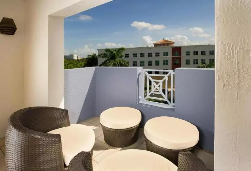 سوئیت با بالکن, Holiday Inn Miamidoral Area, An Ihg