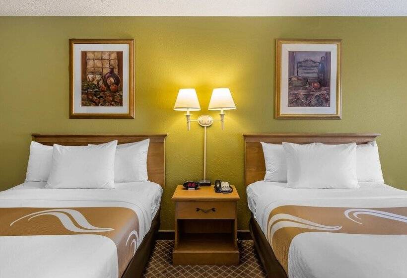 غرفه قياسيه سريرين مزدوجين, Quality Inn
