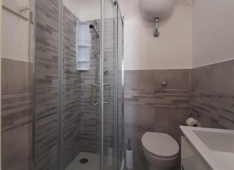 اتاق استاندارد, Iris Rooms