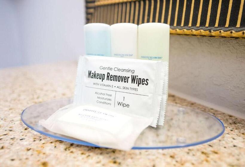 스위트 킹사이즈 침대, Clarion Hotel & Conference Center Leesburg