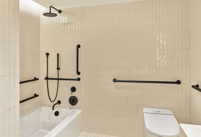 Quarto Deluxe, Aka Alexandria