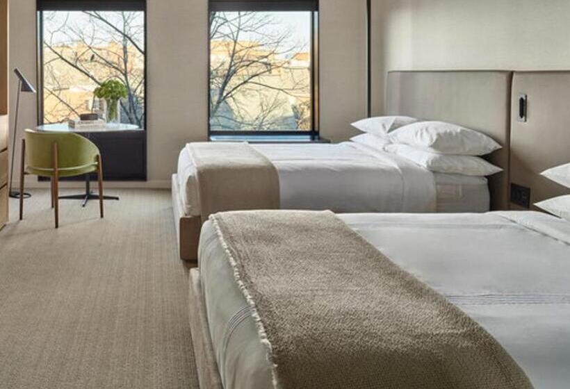 Номер Superior, Aka Alexandria