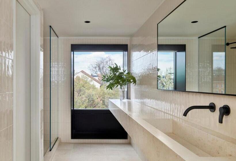 Люкс Superior, Aka Alexandria