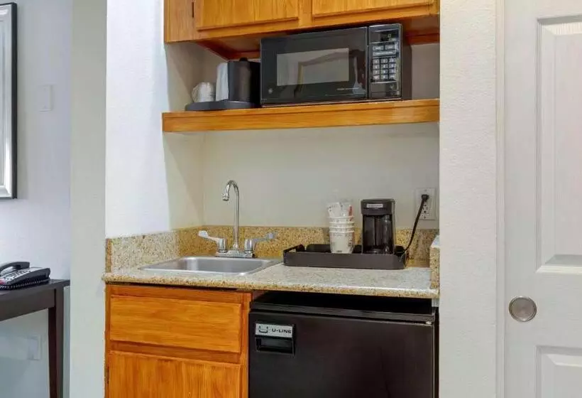 キングサイズベッドのジュニアスイート, Best Western Plus Rockwall Inn & Suites