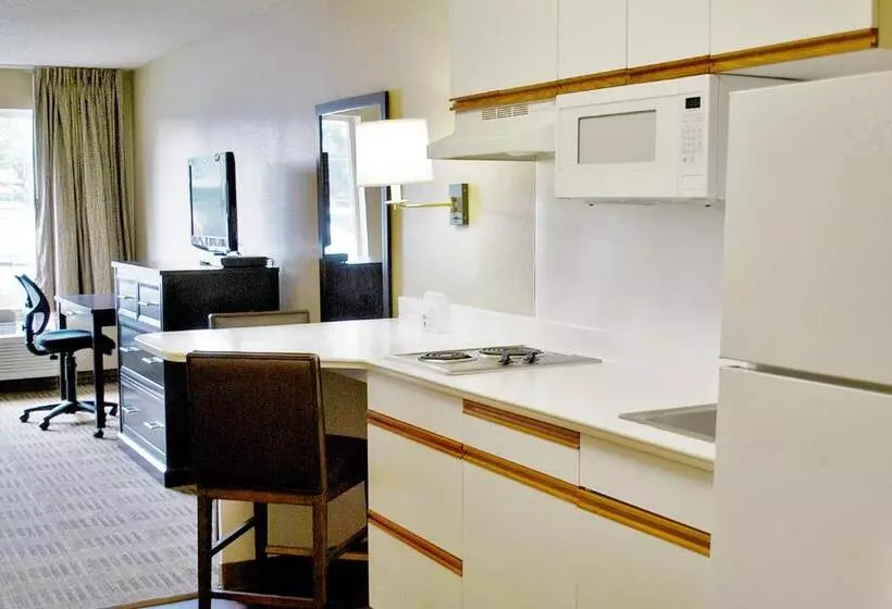 استودیو استاندارد با تخت کینگ, Extended Stay America Suites  Kansas City  Country Club Plaza
