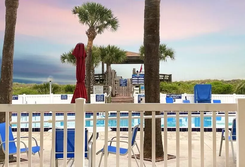キングサイズベッドのスタンダードルーム, Guy Harvey Resort On Saint Augustine Beach