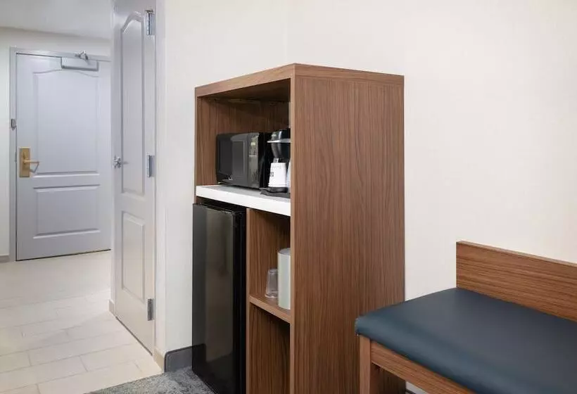 اتاق استاندارد برای معلولان, Holiday Inn Express & Suites Boston   Cambridge, An Ihg