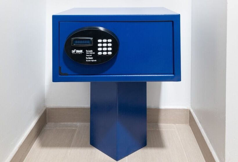 장애인을 위한 스탠다드 룸, Holiday Inn Express & Suites Boston   Cambridge, An Ihg