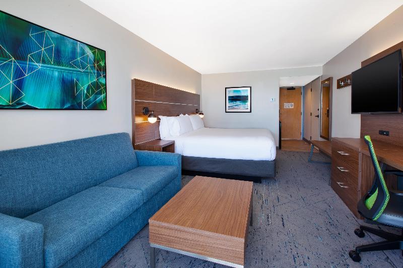 Стандартный Номер Кровать Кинг, Holiday Inn Express Hotel & Suites Virginia Beach Oceanfront, An Ihg