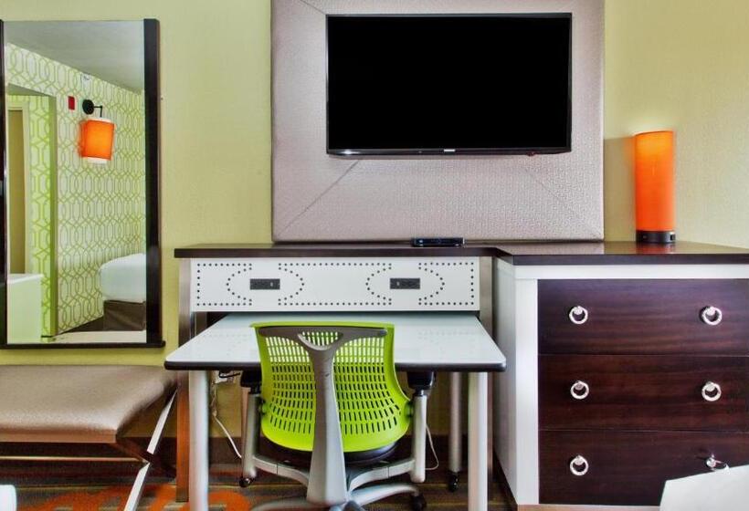 身障者適用キングサイズベッドルーム, Holiday Inn Express Atlanta Galleria Ballpark Area, An Ihg