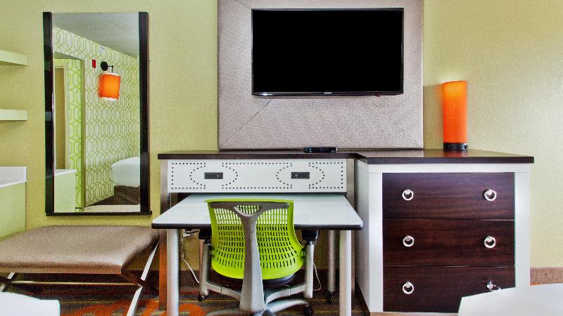 キングサイズベッドのスタンダードルーム, Holiday Inn Express Atlanta Galleria Ballpark Area, An Ihg