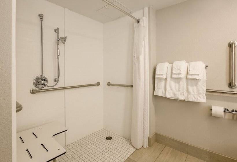 غرفة قياسية لذوى الاحتياجات الخاصة, Holiday Inn Express Milwaukee   West Medical Center, An Ihg