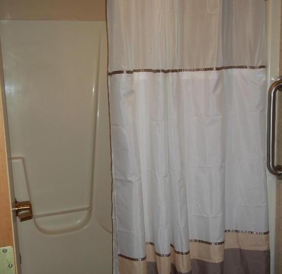 جناح, Homestead Suites   Fish Creek