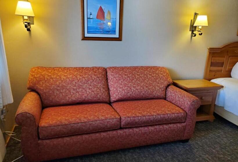 جناح, Homestead Suites   Fish Creek