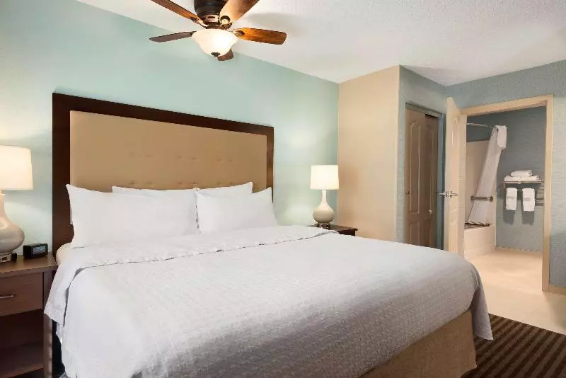 キングサイズベッドのスイートルーム, Homewood Suites Columbus Hilliard