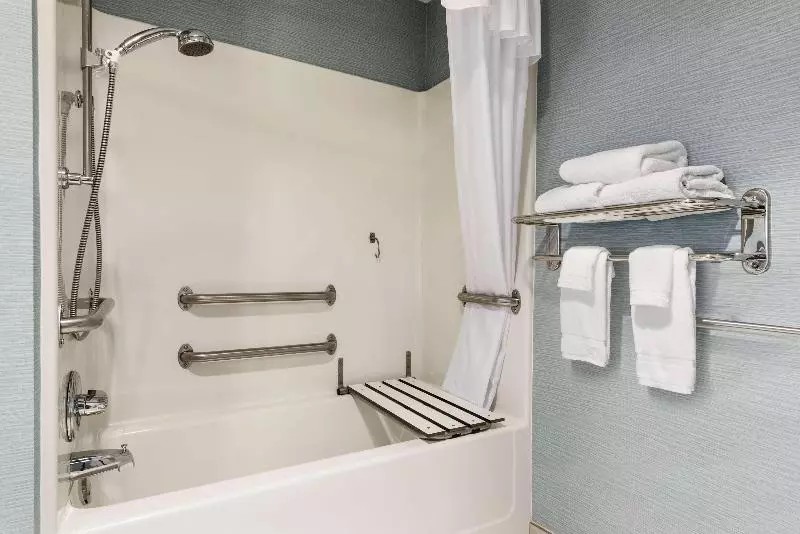 キングサイズベッドのスイートルーム, Homewood Suites Columbus Hilliard