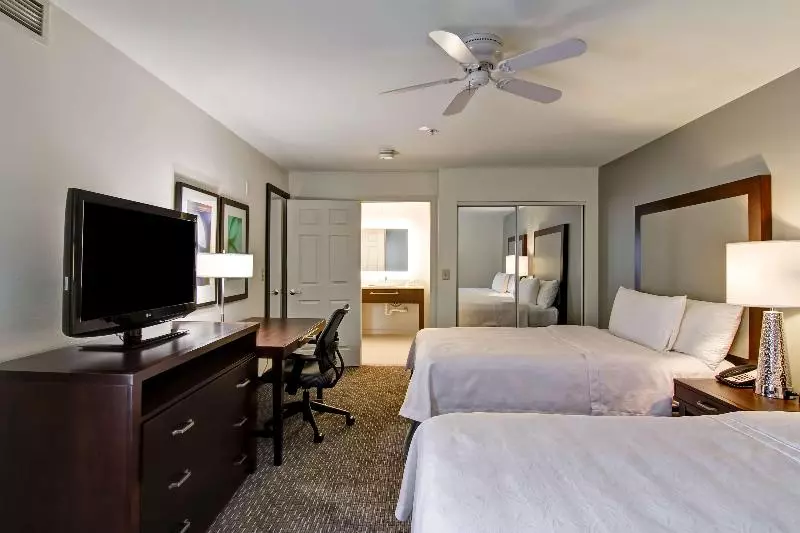 ２ベッドスイートルーム, Homewood Suites By Hilton Newarkcranford