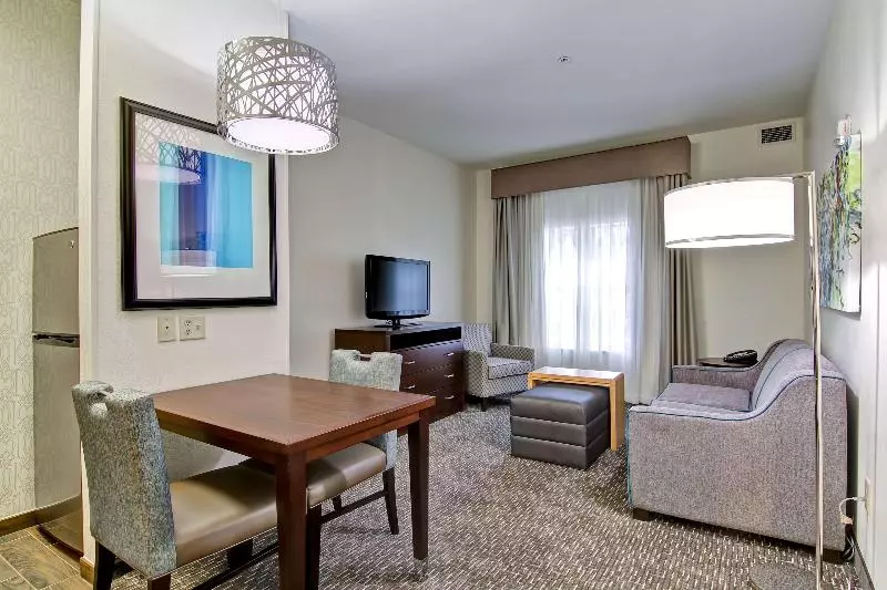 ２ベッドスイートルーム, Homewood Suites By Hilton Newarkcranford
