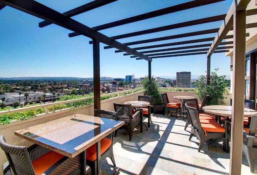 带大床的标准间, Marriott Riverside At The Convention Center