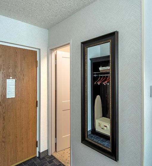 חדר סטנדרט שתי מיטות זוגיות, Holland Hotel Free Parking Jersey City