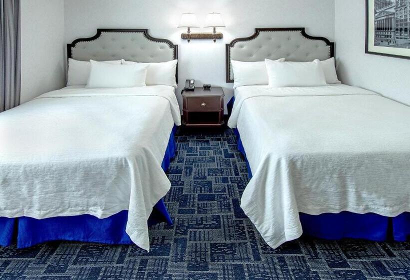 장애인을 위한 스탠다드 룸, Holland Hotel Free Parking Jersey City