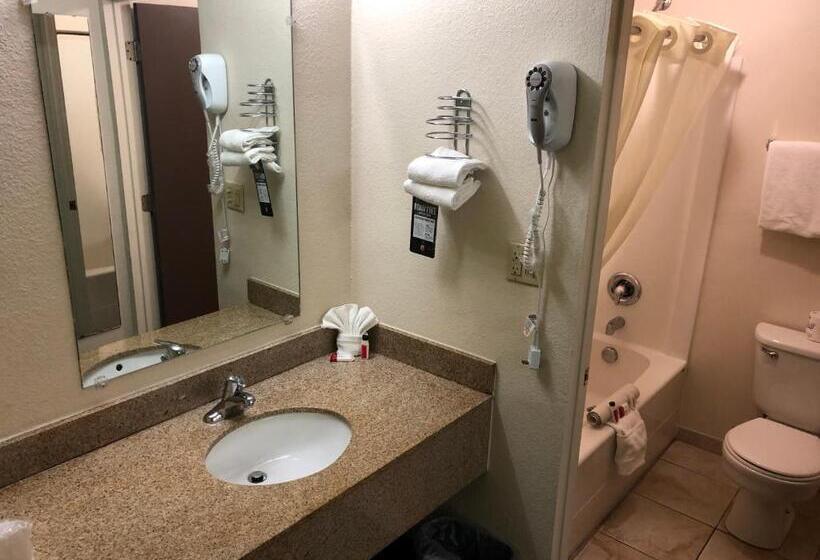 Номер Стандарт, Super 8 By Wyndham Ontario