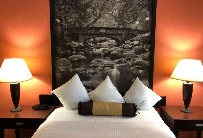 스탠다드 룸, Super 8 By Wyndham Ontario