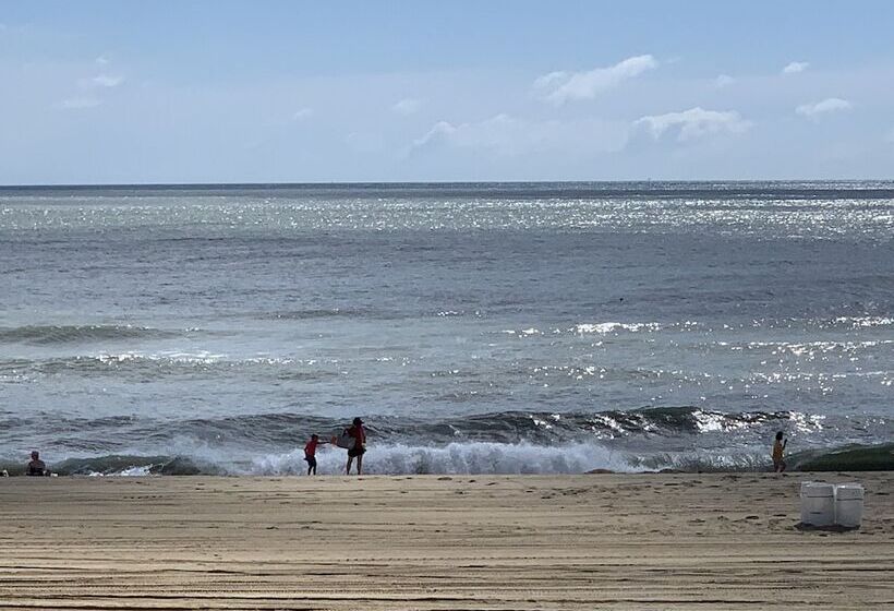 اتاق استاندارد با 2 تخت دوبل, Holiday Inn & Suites Virginia Beach North Beach, An Ihg