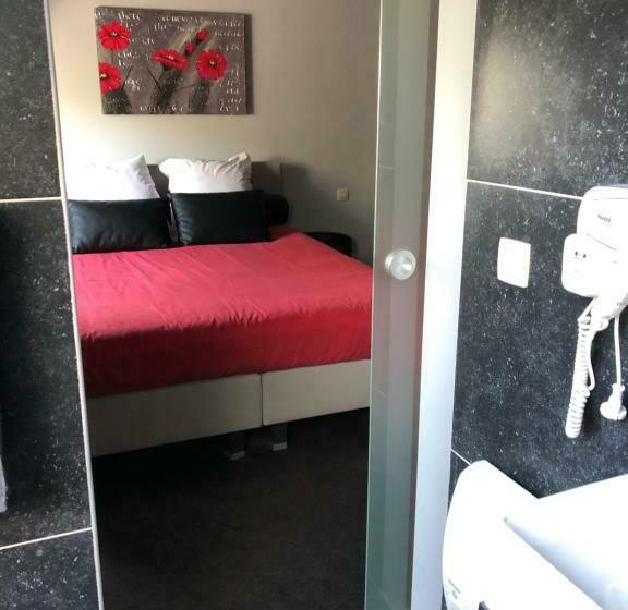 חדר סטנדרט, La Table D’auguste