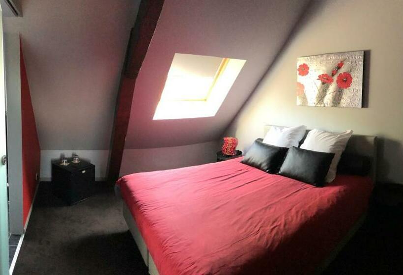 חדר סטנדרט, La Table D’auguste