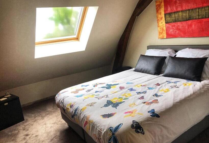 חדר סטנדרט, La Table D’auguste