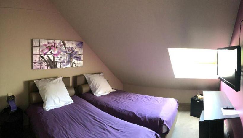 חדר סטנדרט, La Table D’auguste