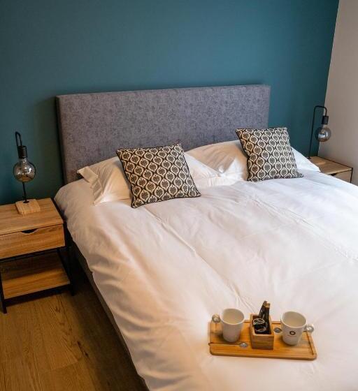 חדר סטנדרט, La Table D’auguste