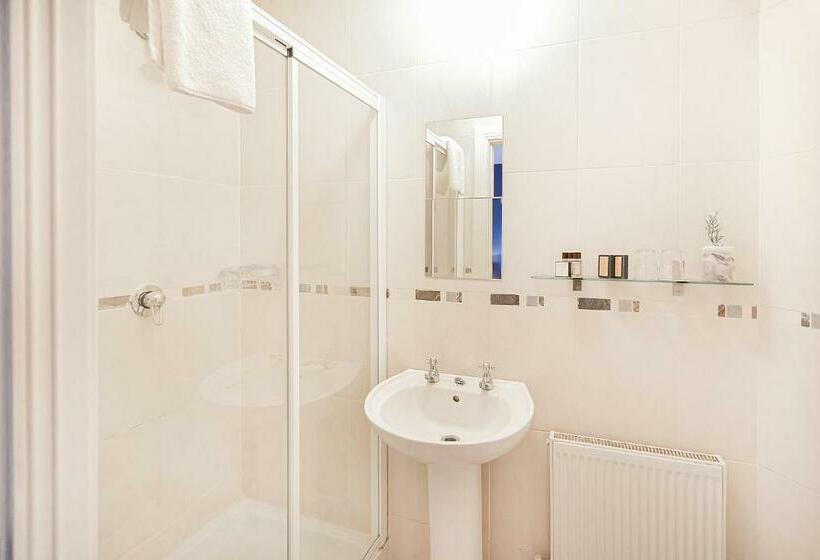 غرفة ديلوكس, Caravogue House