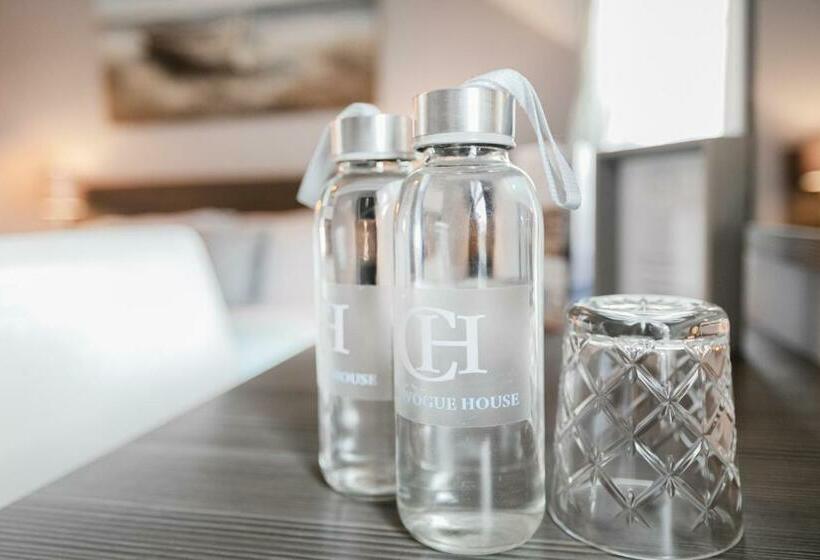 غرفة ديلوكس, Caravogue House