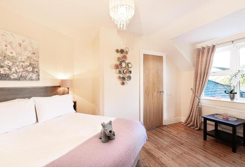 غرفة ديلوكس, Caravogue House