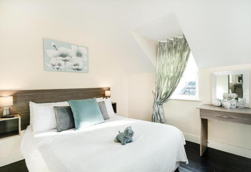 غرفة ديلوكس, Caravogue House