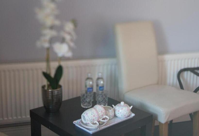 غرفة ديلوكس عائلية, Caravogue House